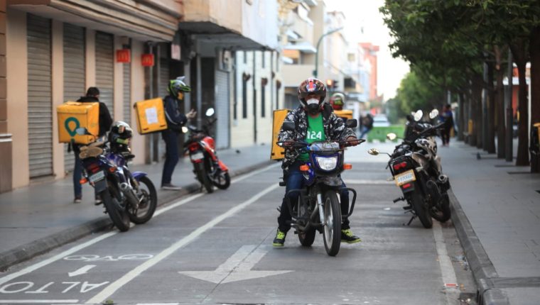 Por actividades de mensajerÃ­a y servicio a domicilio se demandaron mÃ¡s motocicletas. (Foto, Prensa Libre: Hemeroteca PL).
