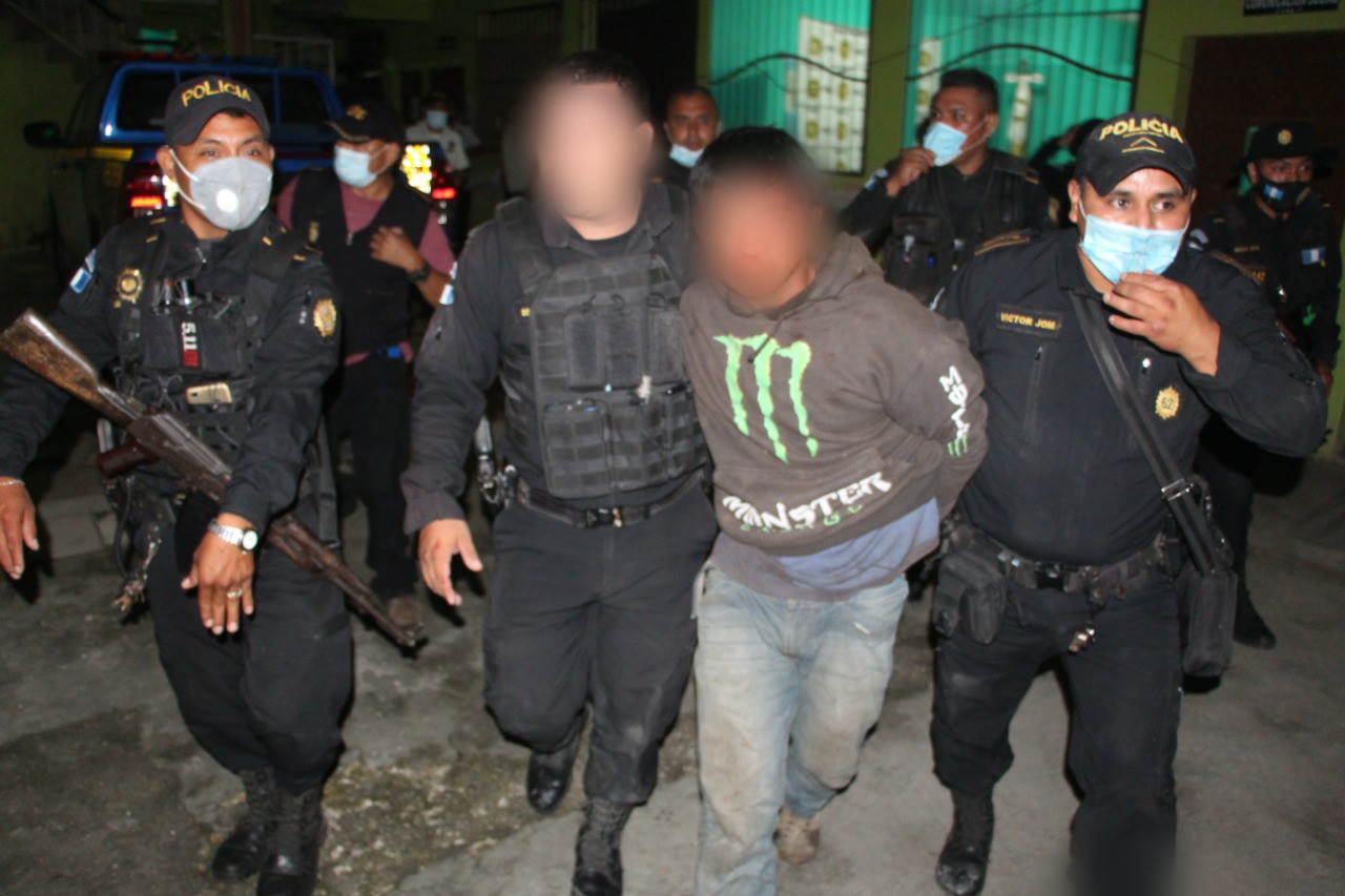 La PNC capturó a cuatro personas por el rapto de una bebé en Petén. (Foto: PNC) 