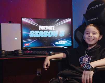 Un niño de ocho años es contratado con más de Q250 mil de sueldo para jugar profesionalmente Fortnite