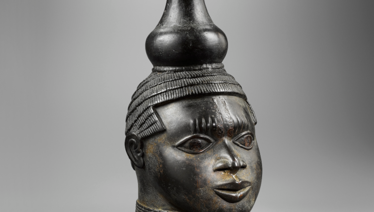 Este bronce de Benín fue vendido a un coleccionista privado por la suma récord de US$14 millones.