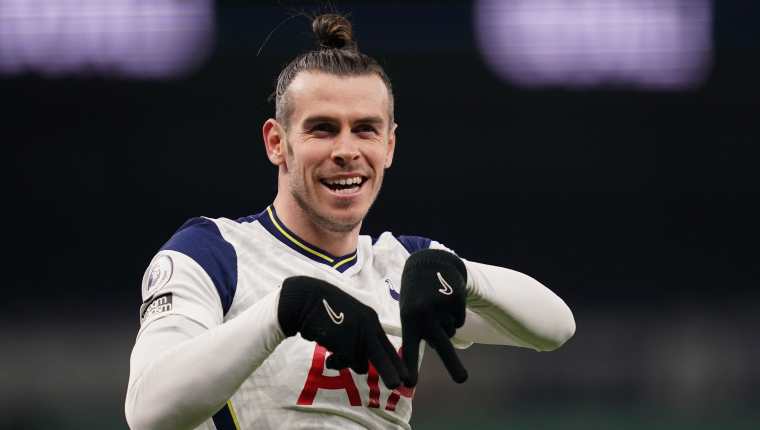 Gareth Bale después de la temporada en el  Tottenham piensa volver al Real Madrid donde le queda un año de contrato. Foto Prensa Libre: EFE