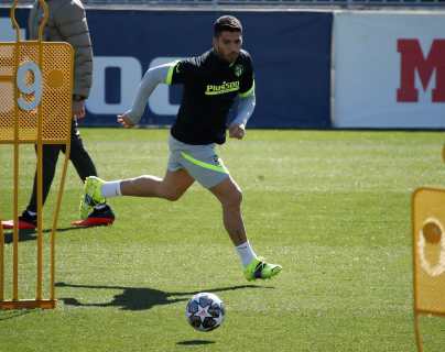 El delantero del Atlético de Madrid, Luis Suárez, sufre una lesión muscular en la pierna izquierda