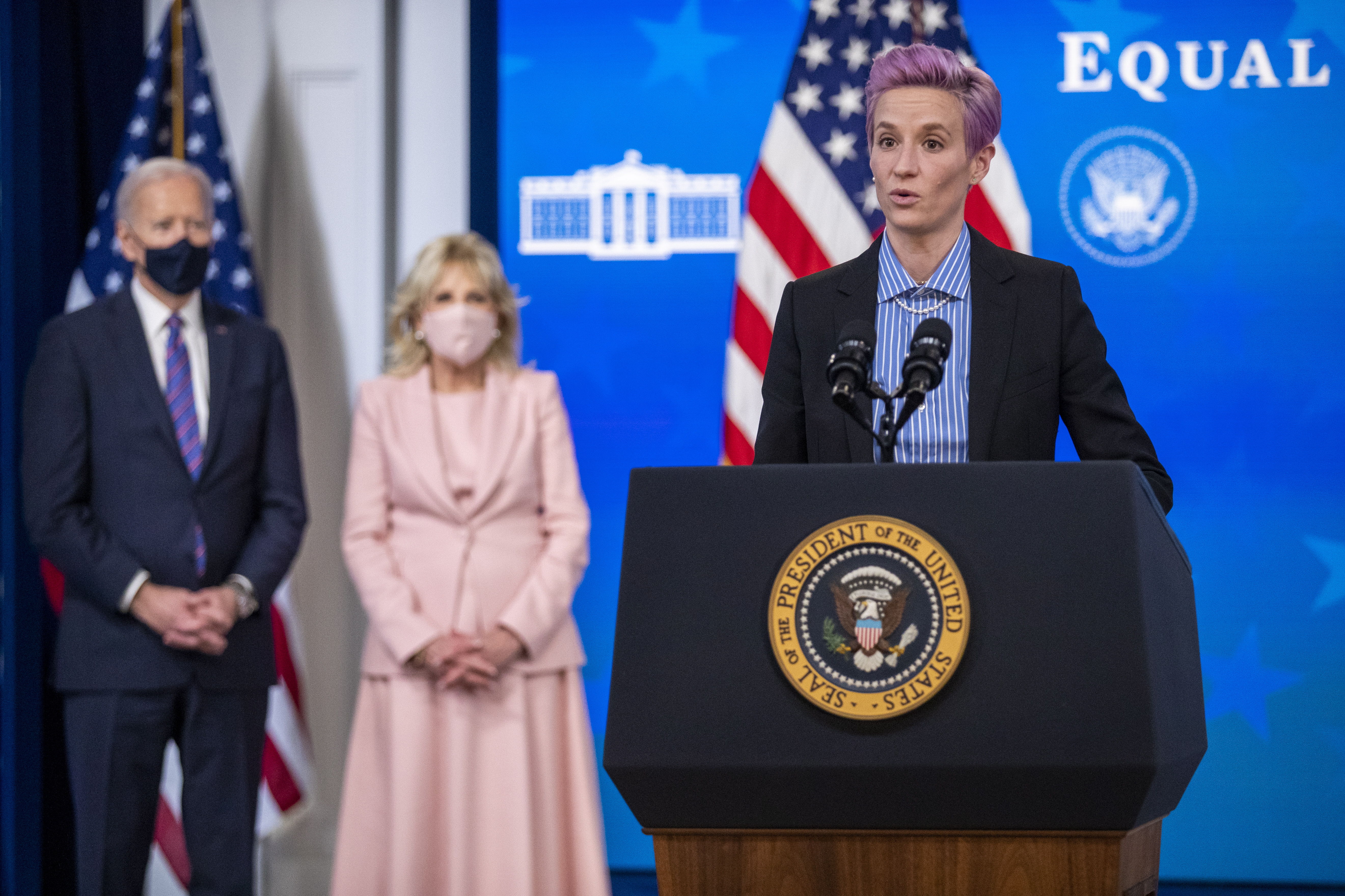Megan Rapinoe, futbolista estadounidense, denuncia la brecha salarial de género. (Foto Prensa Libre: EFE)
