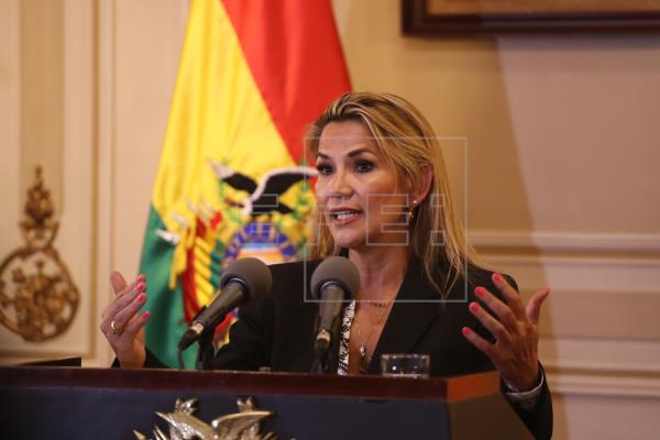La expresidenta Jeanine Áñez negó las acusaciones de haber participado en un "golpe de Estado" contra Evo Morales. (Foto Prensa Libre: EFE)