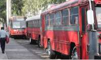 Hace algunos años algunos buses urbanos de la capital contaban con seguridad privada. (Foto Prensa Libre: Hemeroteca PL)