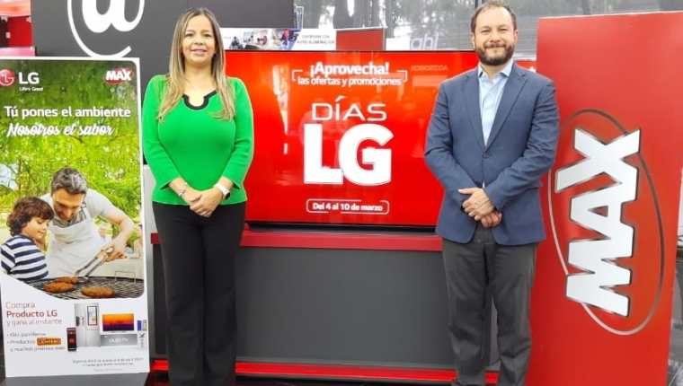 Karen Santizo, gerente de mercadeo LG Electronics, y Martín Prera, director de mercadeo de Grupo Distelsa. Foto Prensa Libre: Cortesía