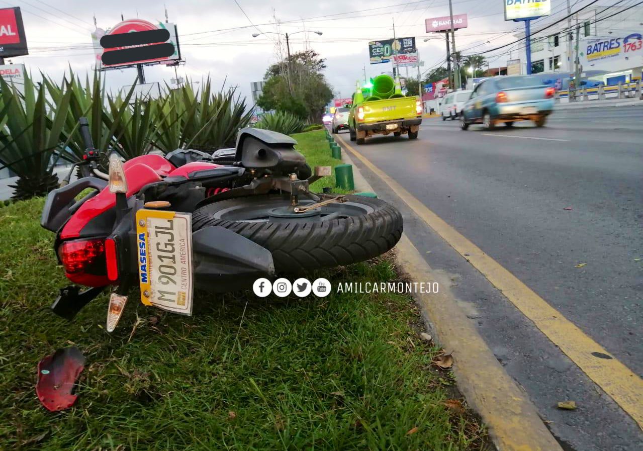 El hombre fue identificado como Edil López, de 43 años. (Foto Prensa Libre: Amílcar Montejo)