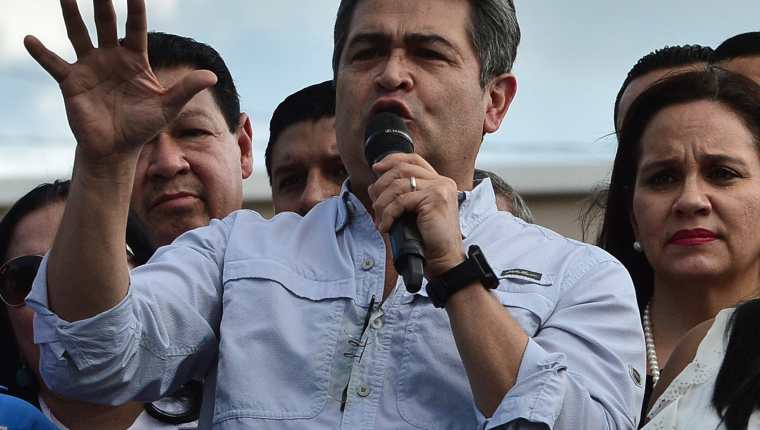 El presidente hondureño Juan Orlando Hernández ha negado las acusaciones de haber recibido dinero a cambio de protección para el narcotraficante Leonel Rivera. (Foto Prensa Libre: AFP)