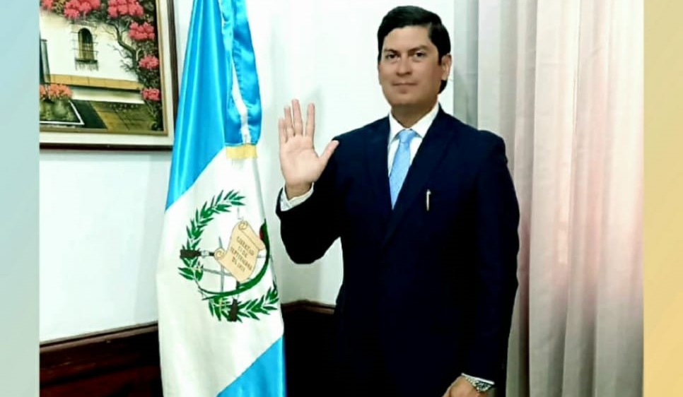 Nuevo secretario privado Janio Rosales trabajó en gobierno de Otto Pérez Molina