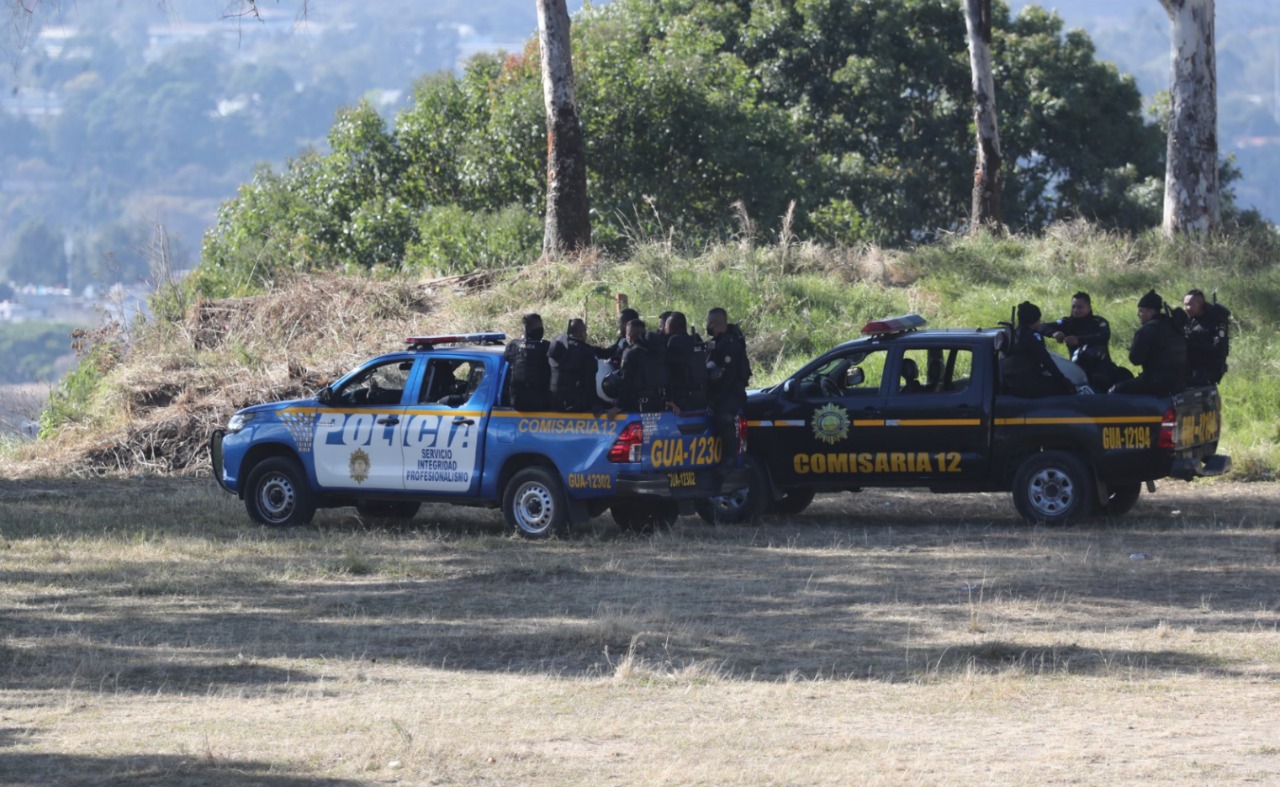 La Policía Nacional Civil mantiene patrullajes en el sector de Nimajuyú por los últimos enfrentamientos. (Foto Prensa Libre: Erick Ávila)