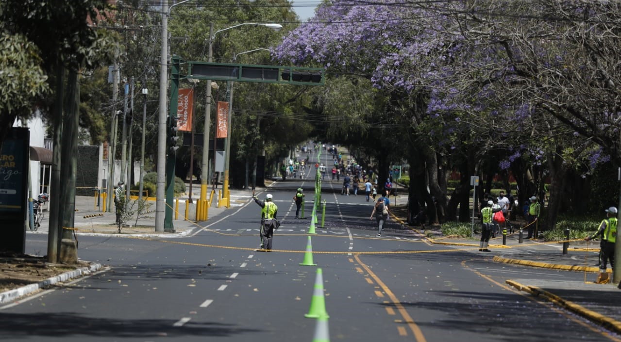 Las actividades de pasos y pedales habían sido suspendidas desde inicios de marzo del 2020 y fueron retomaras este domingo en La Reforma y Las Américas. (Foto, Prensa Libre: Esbin García). 
