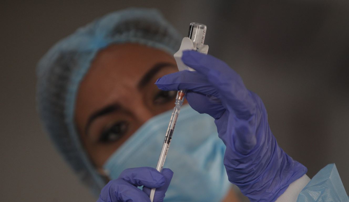 Guatemala recibirá la segunda donación de vacuna contra el covid-19. (Foto Prensa Libre: EFE)