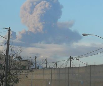 Volcán de Pacaya mantiene actividad este viernes 19 de marzo. (Foto Prensa Libre: Vilma Cisneros)