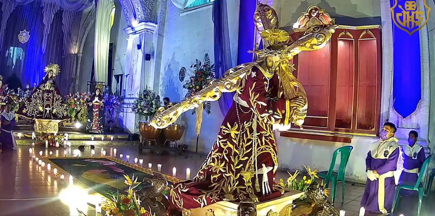 En la Aldea de Santa Ana, Antigua Guatemala se realiza una velación y concierto de marchas fúnebres entre otras actividades en lugar de la procesión que debía salir este Cuarto Domingo de Cuaresma (Foto, Prensa Libre: Facebook Hermandad de Santa Ana).