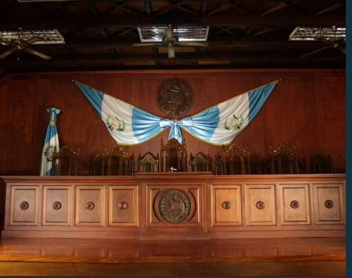Los nuevos magistrados deben tomar posesión del cargo el próximo 14 de abril. (Foto Prensa Libre: Hemeroteca PL)