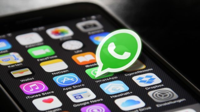 WhatsApp es un red de mensajería muy usada en el mundo. (Foto Prensa Libre; Hemeroteca PL)