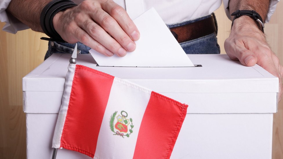 18 candidatos se disputan la presidencia en Perú en una de las elecciones más atomizadas de su historia reciente.