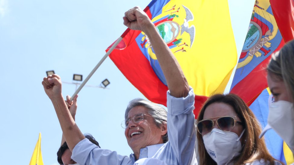 Guillermo Lasso logró a la tercera ser el presidente de Ecuador.