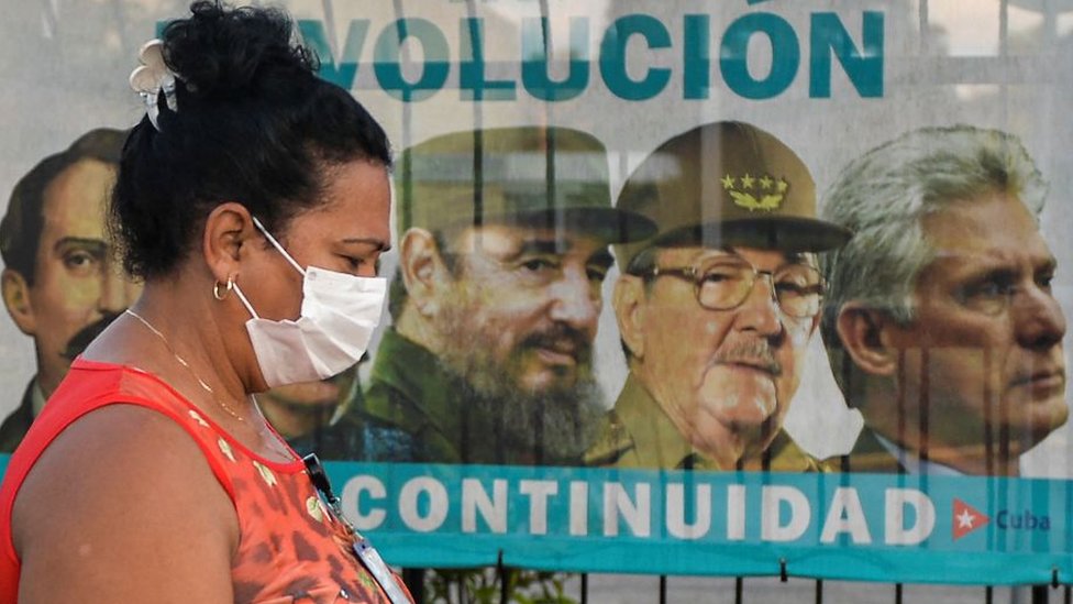 Tanto para el oficialismo como para la disidencia, poco cambia con el traspaso de poder de Raúl Castro a Díaz-Canel. (GETTY IMAGES)