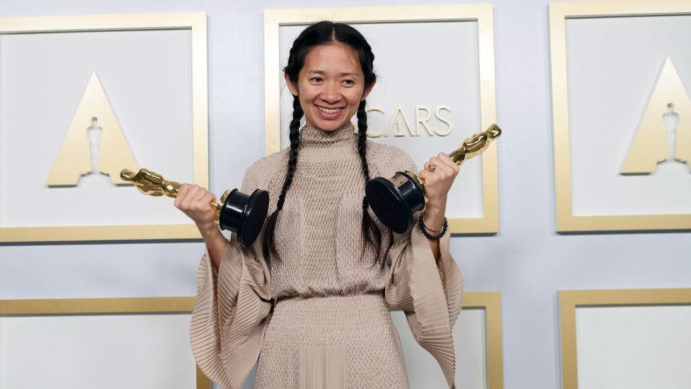 Óscar 2021: por qué China “silenció” la victoria de la directora pequinesa Chloé Zhao
