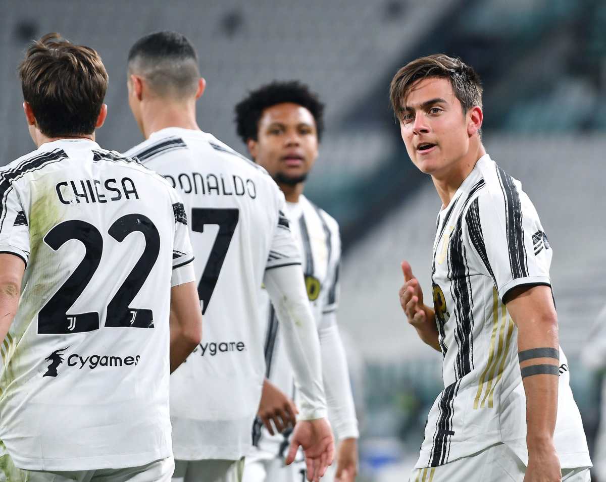 Cristiano Ronaldo y Paulo Dybala hunden al Nápoli y relanzan a la Juventus por su cupo en Champions