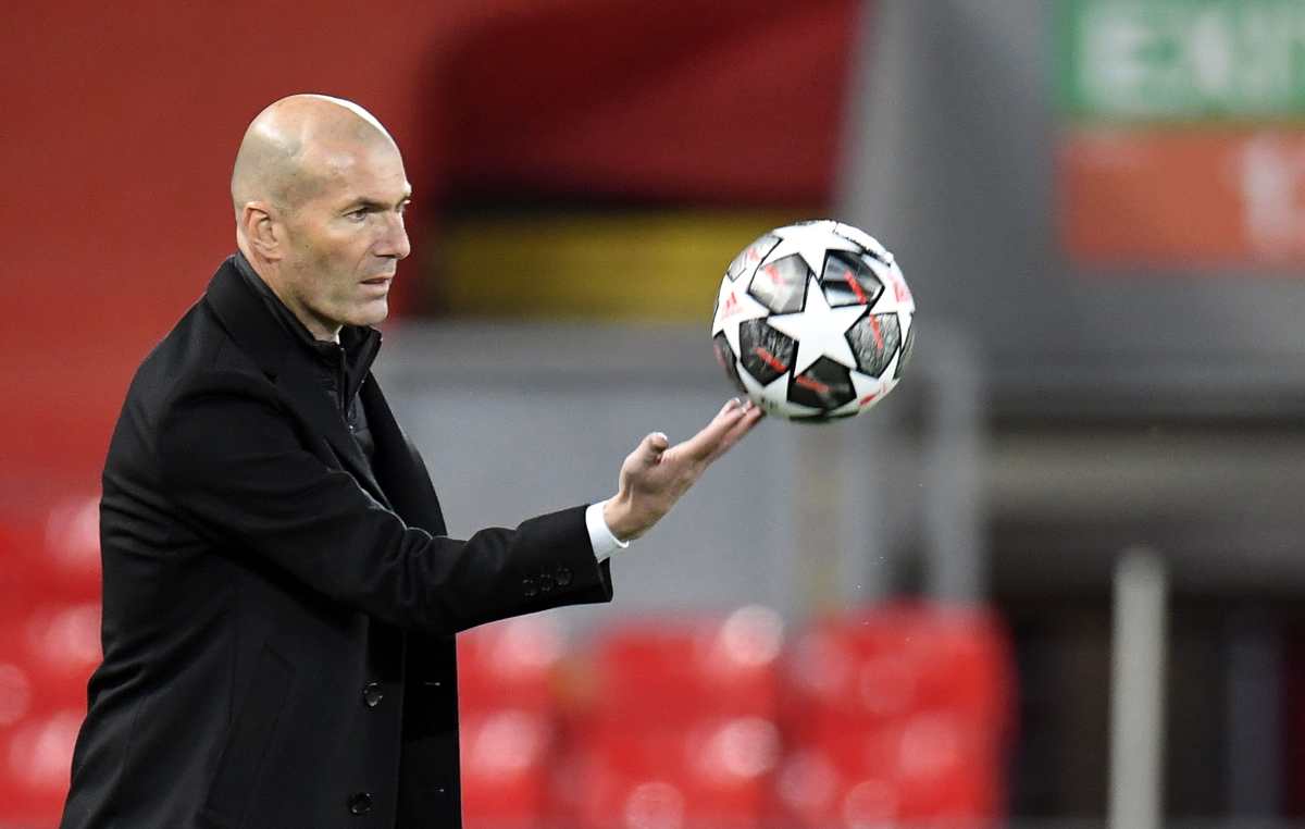 Superliga europea: El técnico del Real Madrid Zinedine Zidane asegura que tienen derecho a jugar la Champions