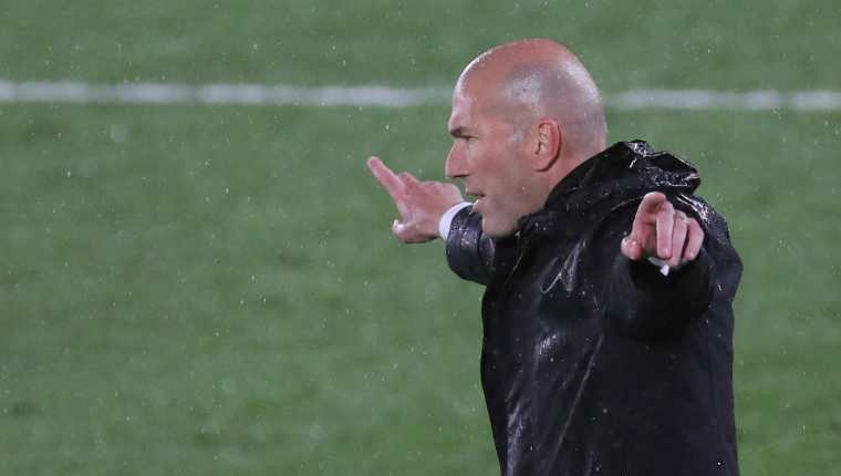 El entrenador del Real Madrid, Zinedine Zidane. (Foto Prensa Libre: EFE)