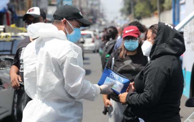 En Guatemala circulan varias cepas del coronavirus. (Foto Prensa Libre: Érick Ávila)