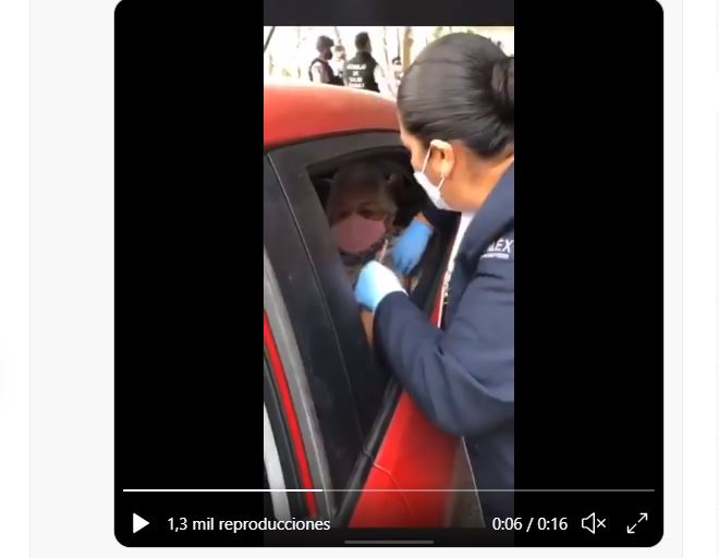 El video en el que se ve la jeringa vacía se ha hecho viral en las redes sociales. (Foto Prensa Libre:) 