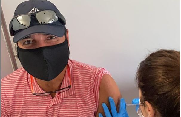 Chayanne recibió la vacuna contra el coronavirus. (Foto Prensa Libre: Tomada de Instagram)