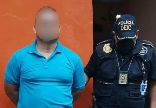 Fredy Aschebbrenner Bravo, capturado en Coatepeque, Quetzaltenango, sindicado de pertenecer a la banda delictiva los H. (Foto Prensa Libre: PNC)