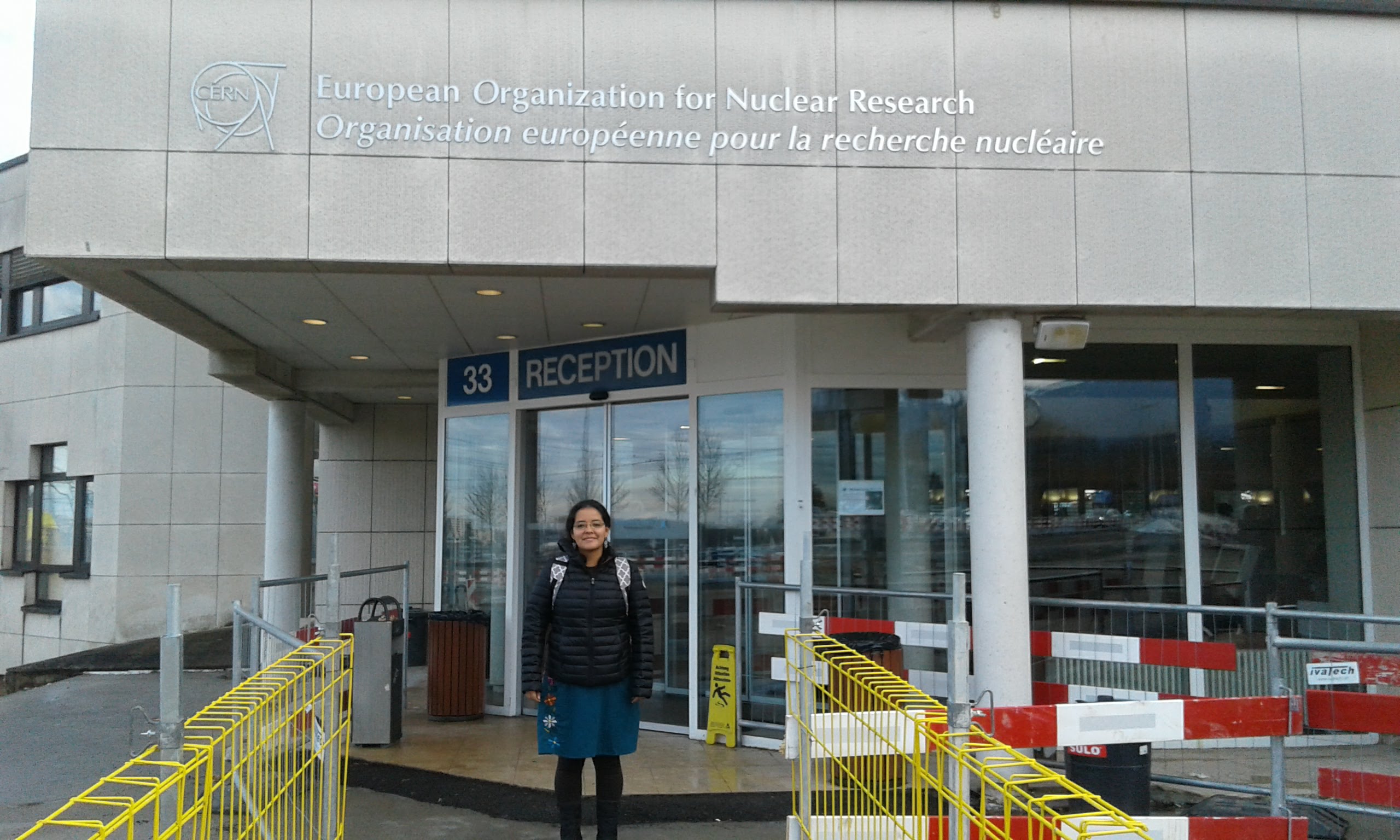 Cabrera de visita en el  CERN, la organización europea para la Investigación Nuclear y  uno de los centros de investigación más importantes del mundo. (Foto Prensa Libre: María Eugenia Cabrera). 