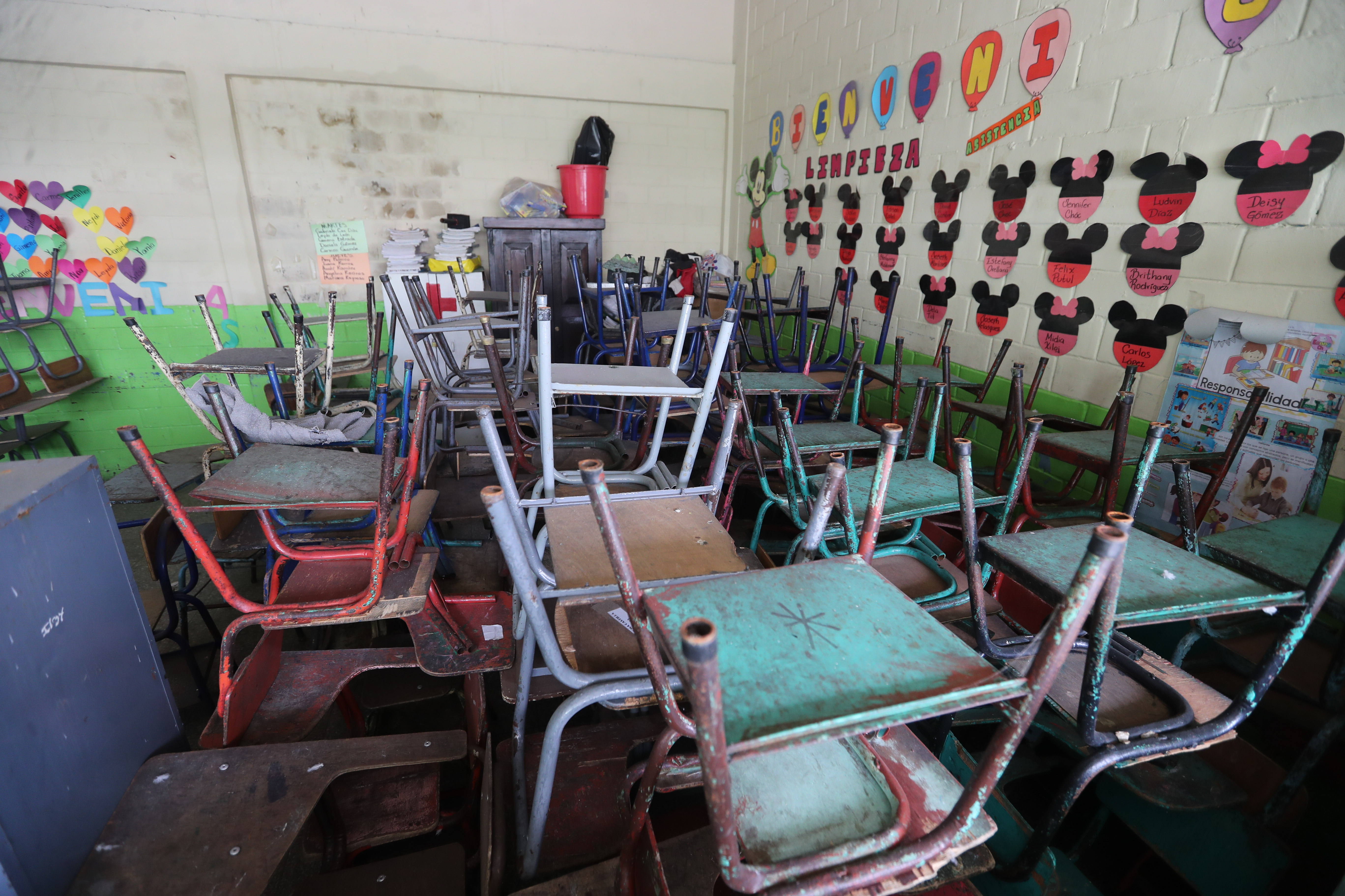 Los centros educativos permanecen cerrados desde marzo del 2020, para evitar la propagación del coronavirus. (Foto Prensa Libre: Hemeroteca PL)