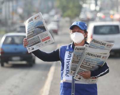 Día del Voceador: los guatemaltecos que cada día llevan la noticia y forman parte de ella