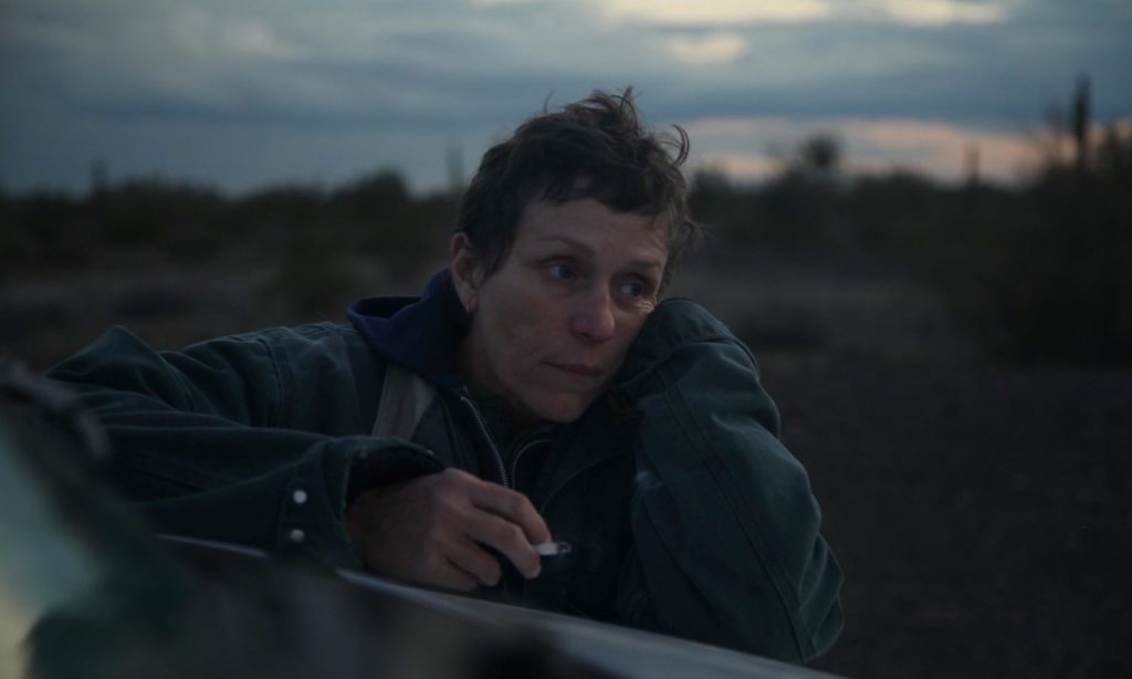 "Nomadland" se perfila como la película favorita de los Óscar 2021. (Foto Prensa Libre: Forbes / Cortesía Searchlight Studios).