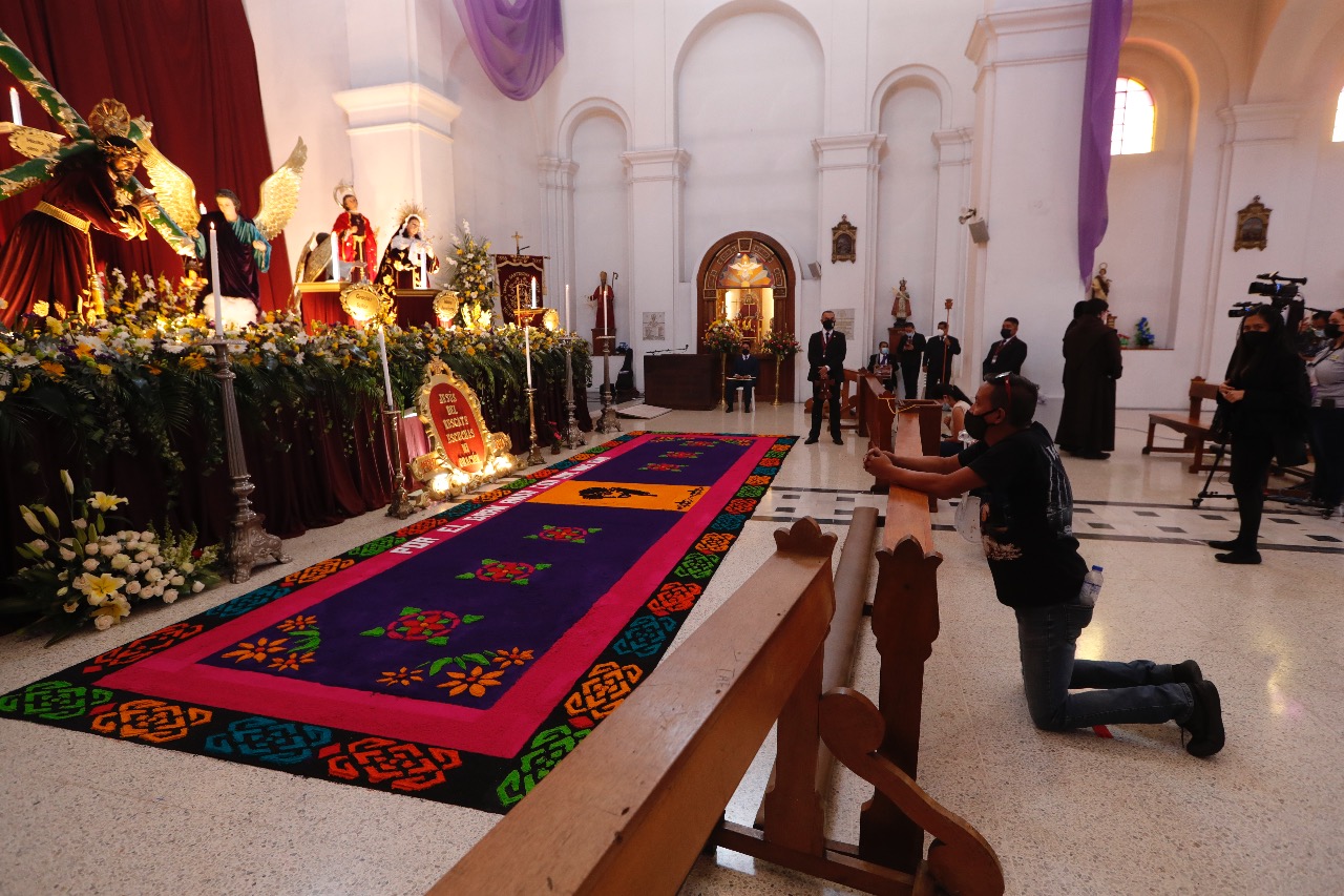Por segundo año consecutivo, los guatemaltecos vivirán una Semana Santa sin procesiones, debido a la emergencia del coronavirus. Sin embargo, hay actividades en línea que se pueden seguir. (Foto Prensa Libre: Esbin García)