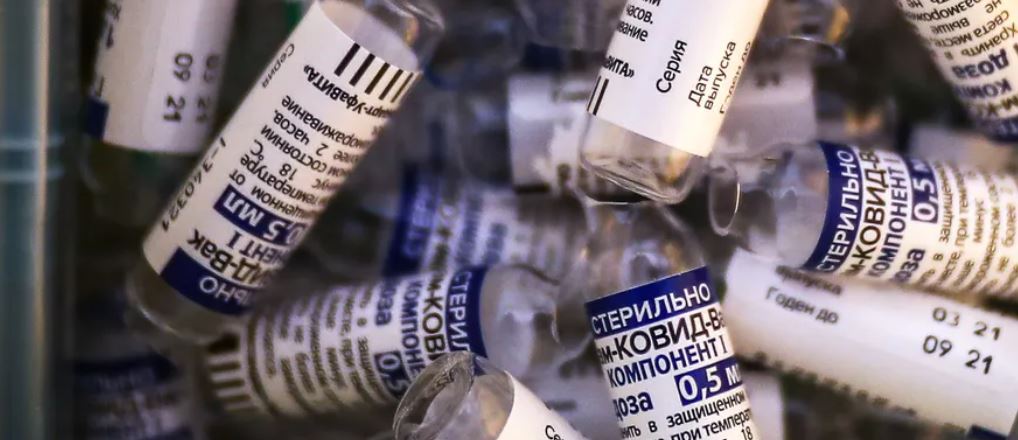 Lista para el despegue: la vacuna rusa podría ayudar al despegue de Europa. Juan Ignacio Roncoroni/EPA
