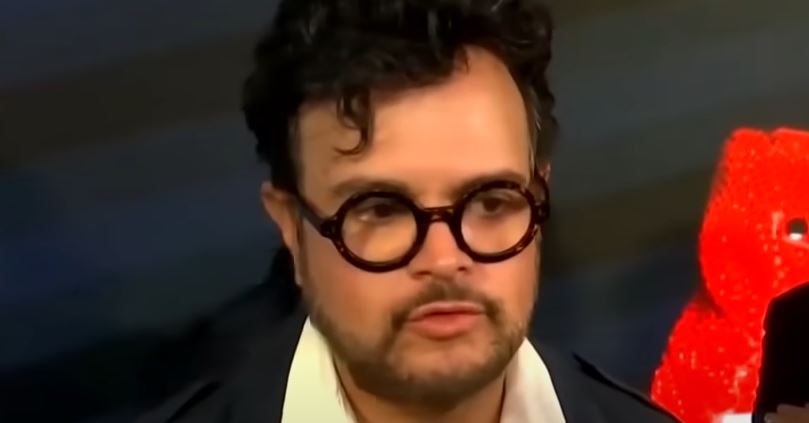 Aleks Syntek fue interrogado acerca de la polémica entre Enrique Guzmán y Frida Sofía. (Foto Prensa Libre: YouTube)