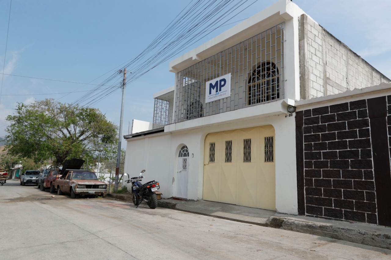 Agentes de seguridad de nuevas agencias fiscales denuncian que trabajan en condiciones laborales. (Foto Prensa Libre: Hemeroteca PL)