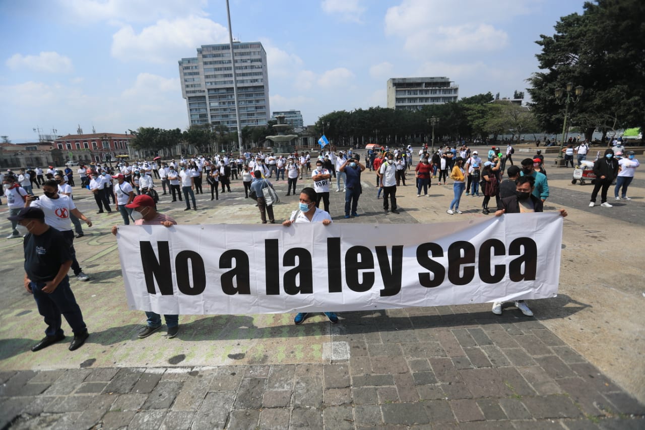 Varios sectores se oponen a la ley seca. (Foto: Hemeroteca PL)