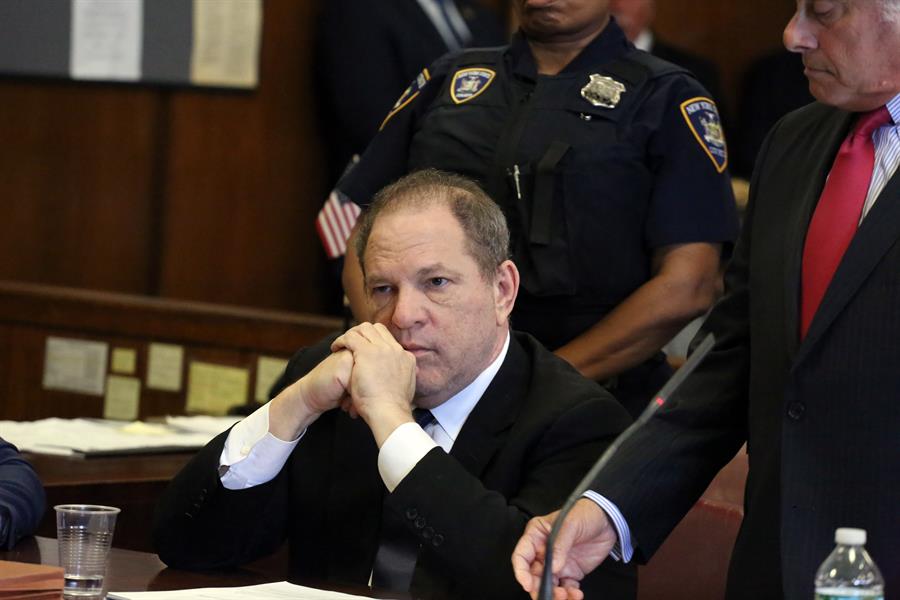 Harvey Weinstein fue condenado a 23 años de prisión por violación y acto sexual criminal a inicios de marzo. 
(Foto Prensa Libre: EFE)