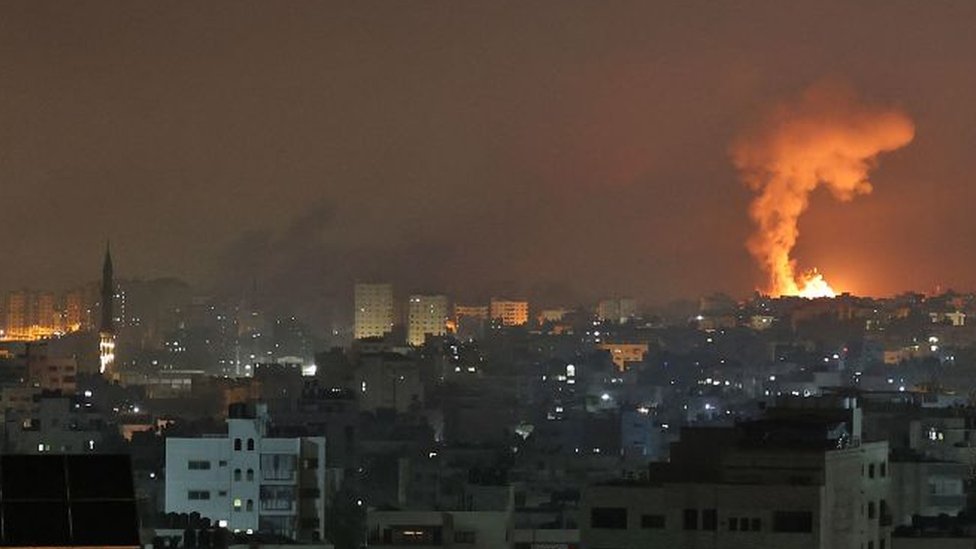 La escalada de ataques y contraataques continúa desde y hacia Gaza.