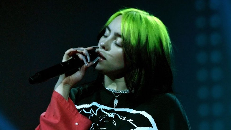 Los mensajes ocultos en los superéxitos del pop