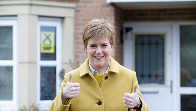 La primera ministra y líder del Partido Nacional Escocés (SNP), Nicola Sturgeon. Foto Prensa Libre: EFE.
