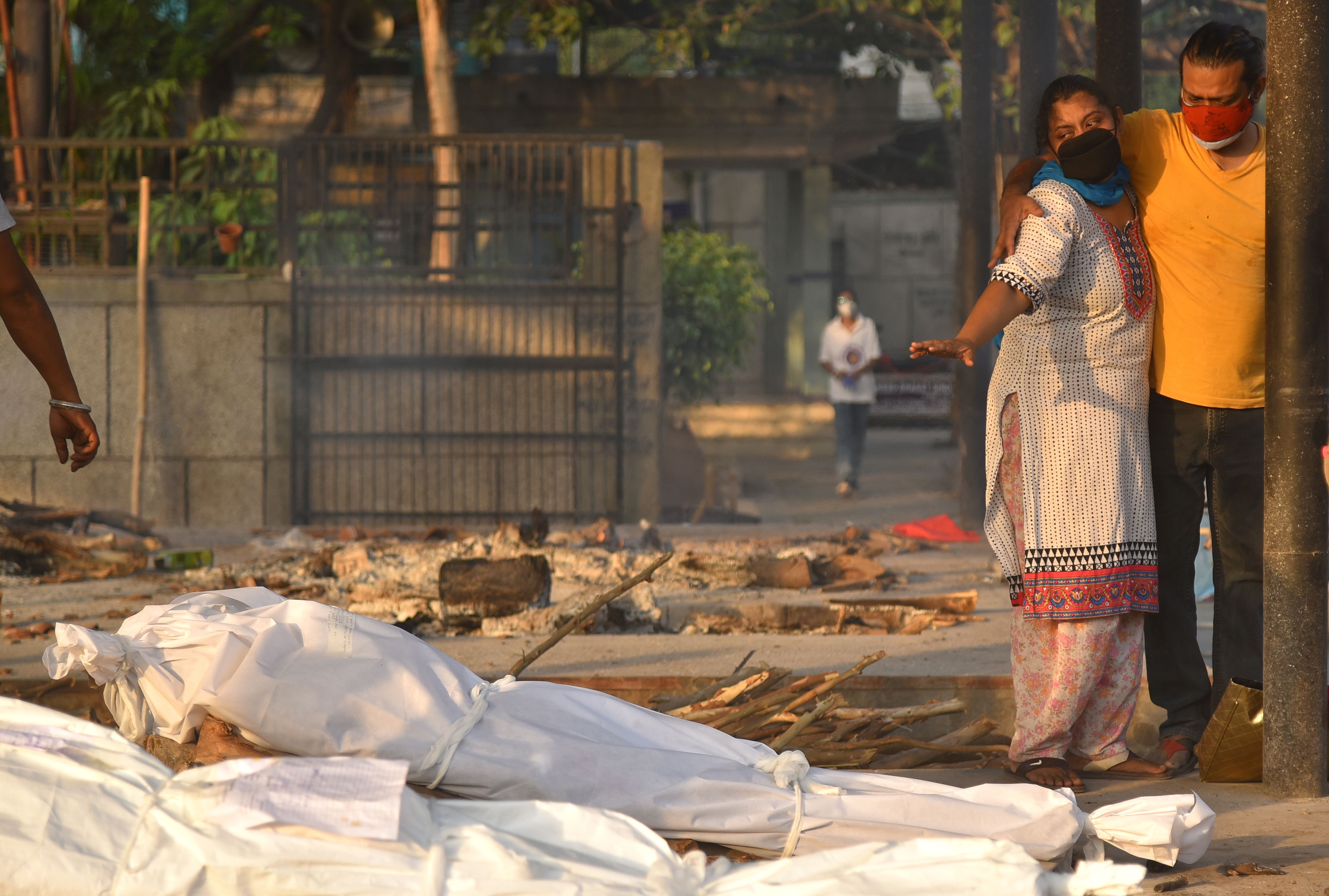 Las muertes por coronavirus en India no ceden. (Foto Prensa Libre: EFE)