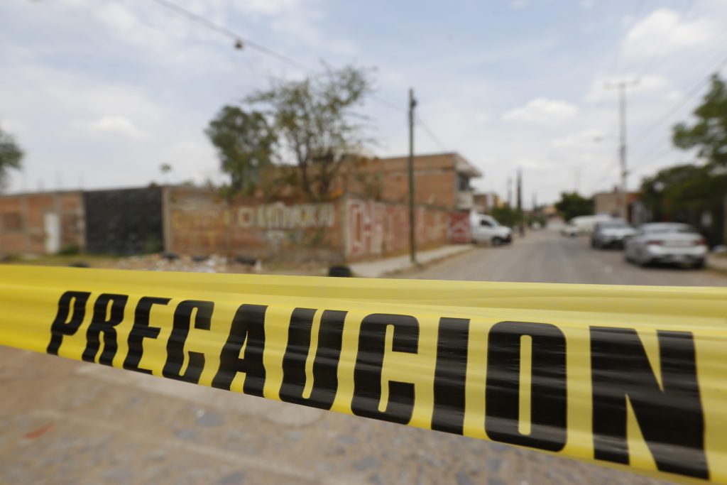 Los restos de las víctimas fueron hallados en distintos puntos de la ciudad. (Foto Prensa Libre: EFE)