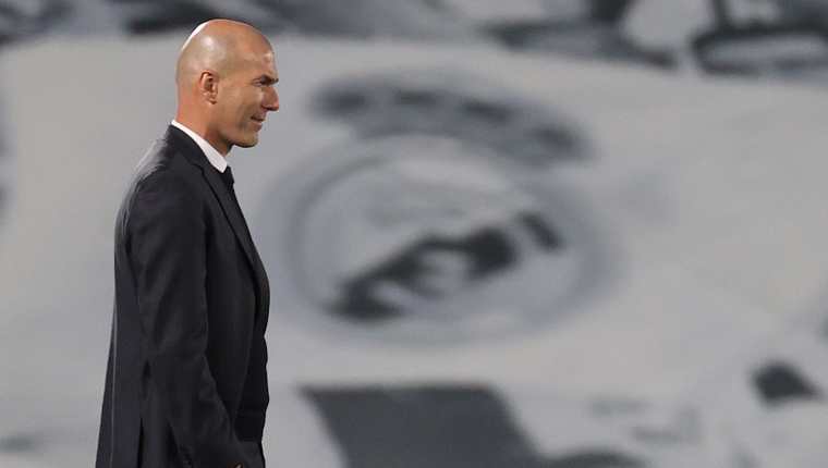 Fotografía de archivo (06/04/2021), del entrenador del Real Madrid, el francés Zinedine Zidane. Foto Prensa Libre: EFE.