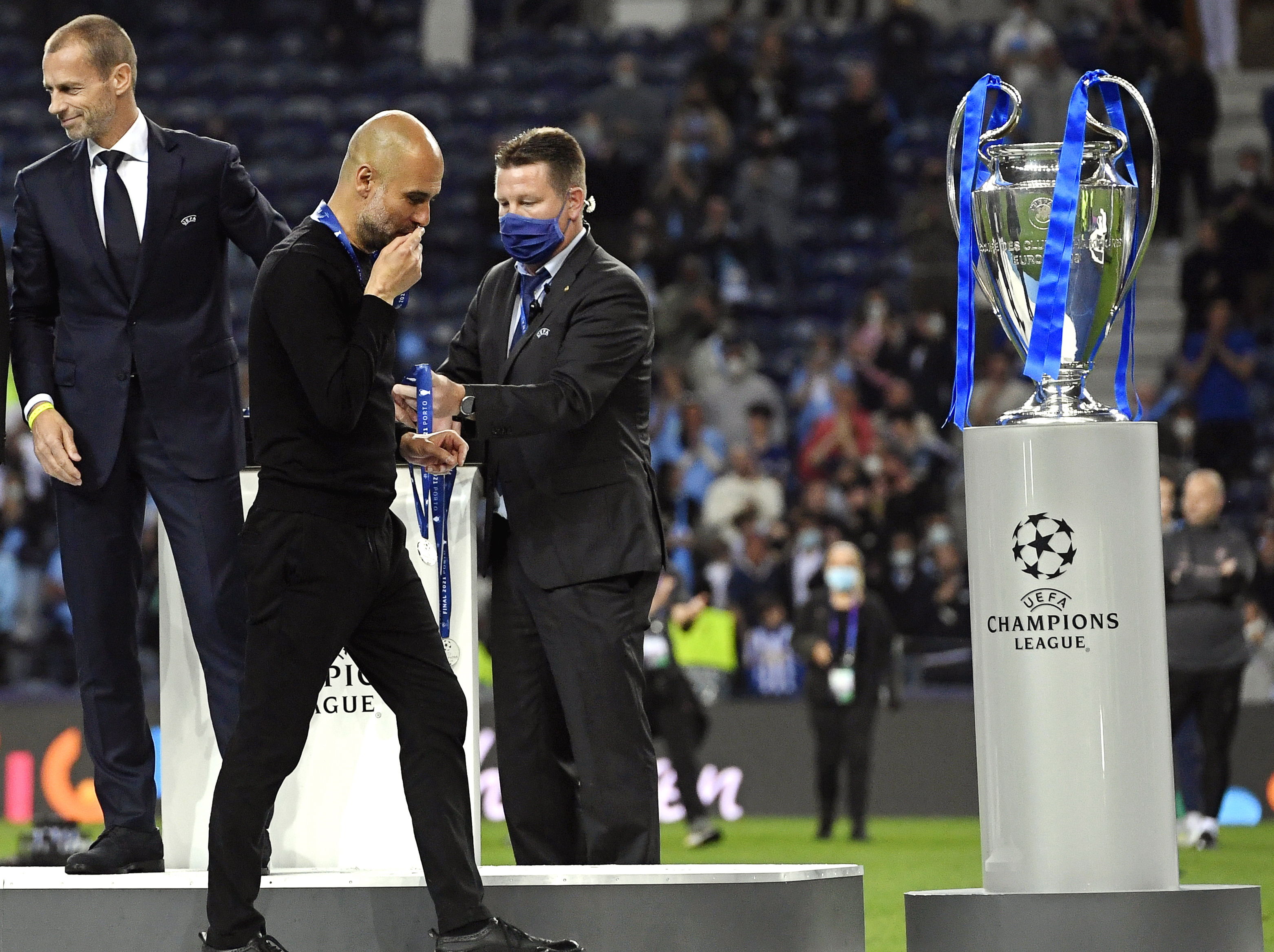 Pep Guardiola se quedó cerca de ganar la Champions League. Su equipo cayó en la final contra el Chelsea. (Foto Prensa Libre: EFE).