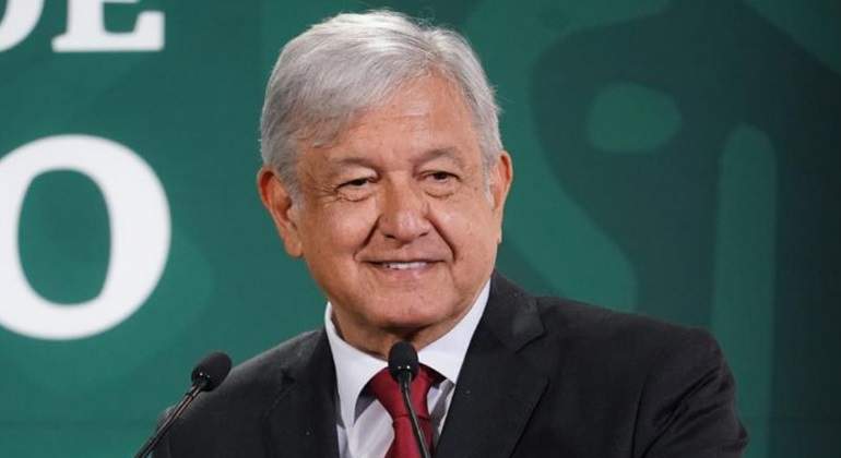 En el comienzo de su conferencia de prensa matutina, el presidente Andrés Manuel López Obrador aprovechó un minuto para felicitar a la nueva Miss Universo mexicana Andrea Meza. (Foto Prensa Libre: EFE)