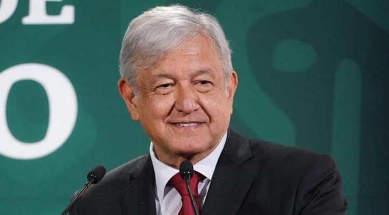 En el comienzo de su conferencia de prensa matutina, el presidente Andrés Manuel López Obrador aprovechó un minuto para felicitar a la nueva Miss Universo mexicana Andrea Meza. (Foto Prensa Libre: EFE)